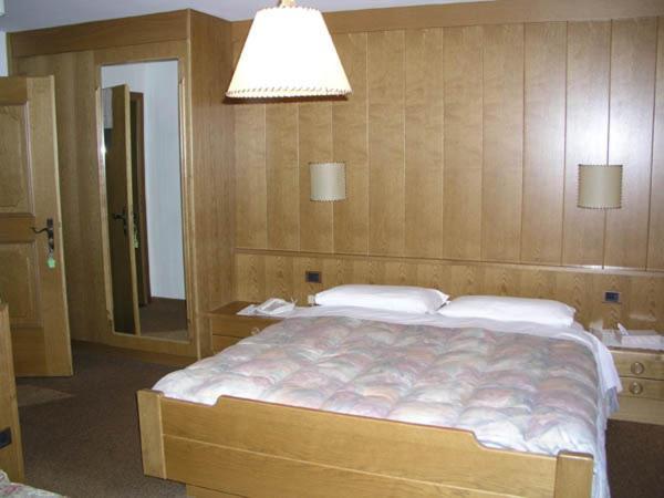 Hotel Garni Soreie Поцца-ді-Фасса Екстер'єр фото
