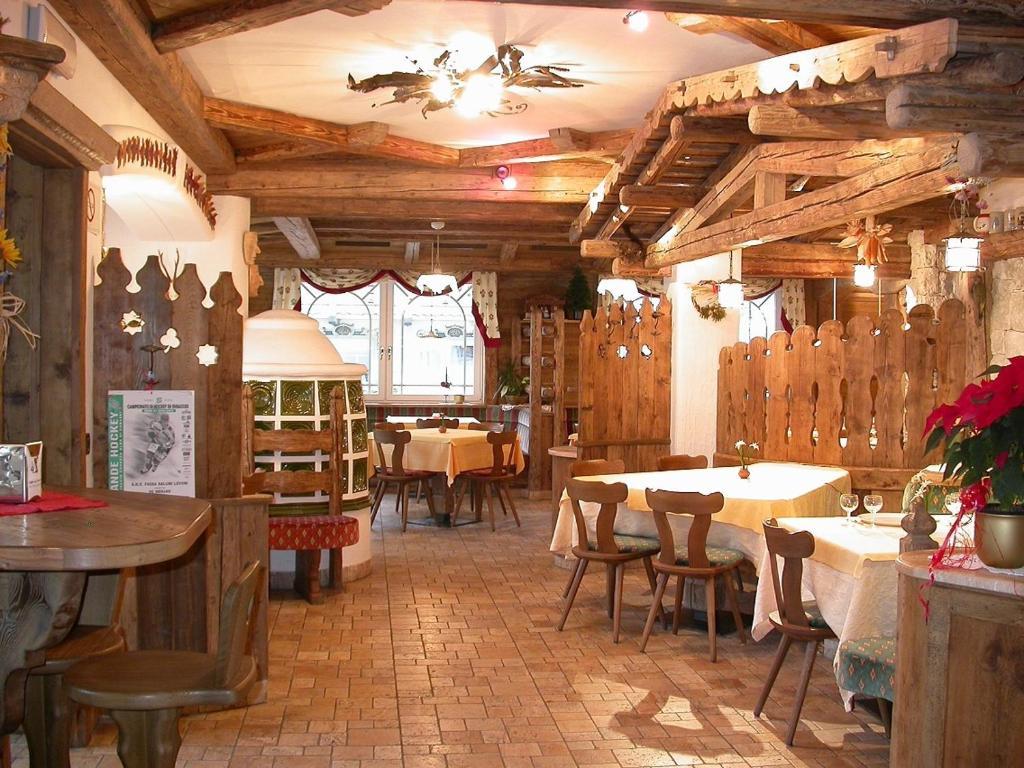 Hotel Garni Soreie Поцца-ді-Фасса Екстер'єр фото