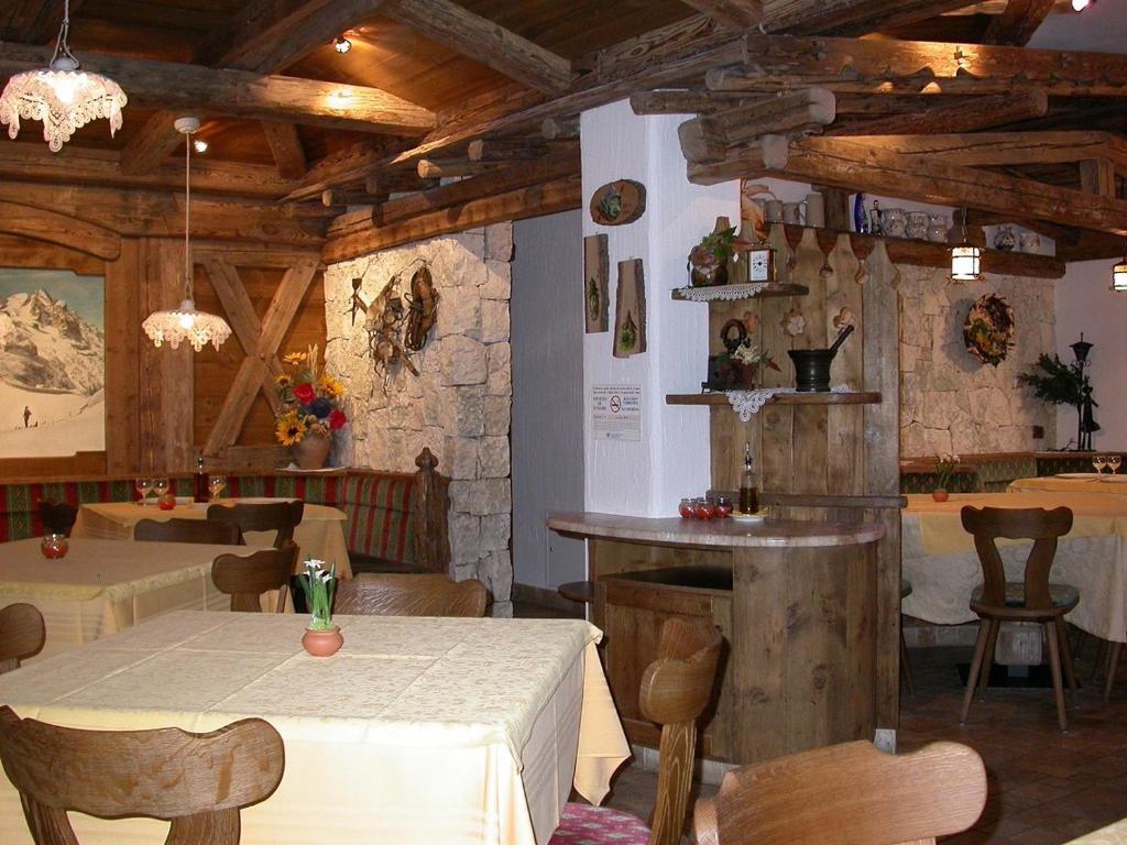 Hotel Garni Soreie Поцца-ді-Фасса Екстер'єр фото