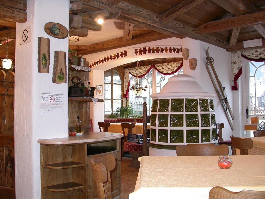 Hotel Garni Soreie Поцца-ді-Фасса Екстер'єр фото