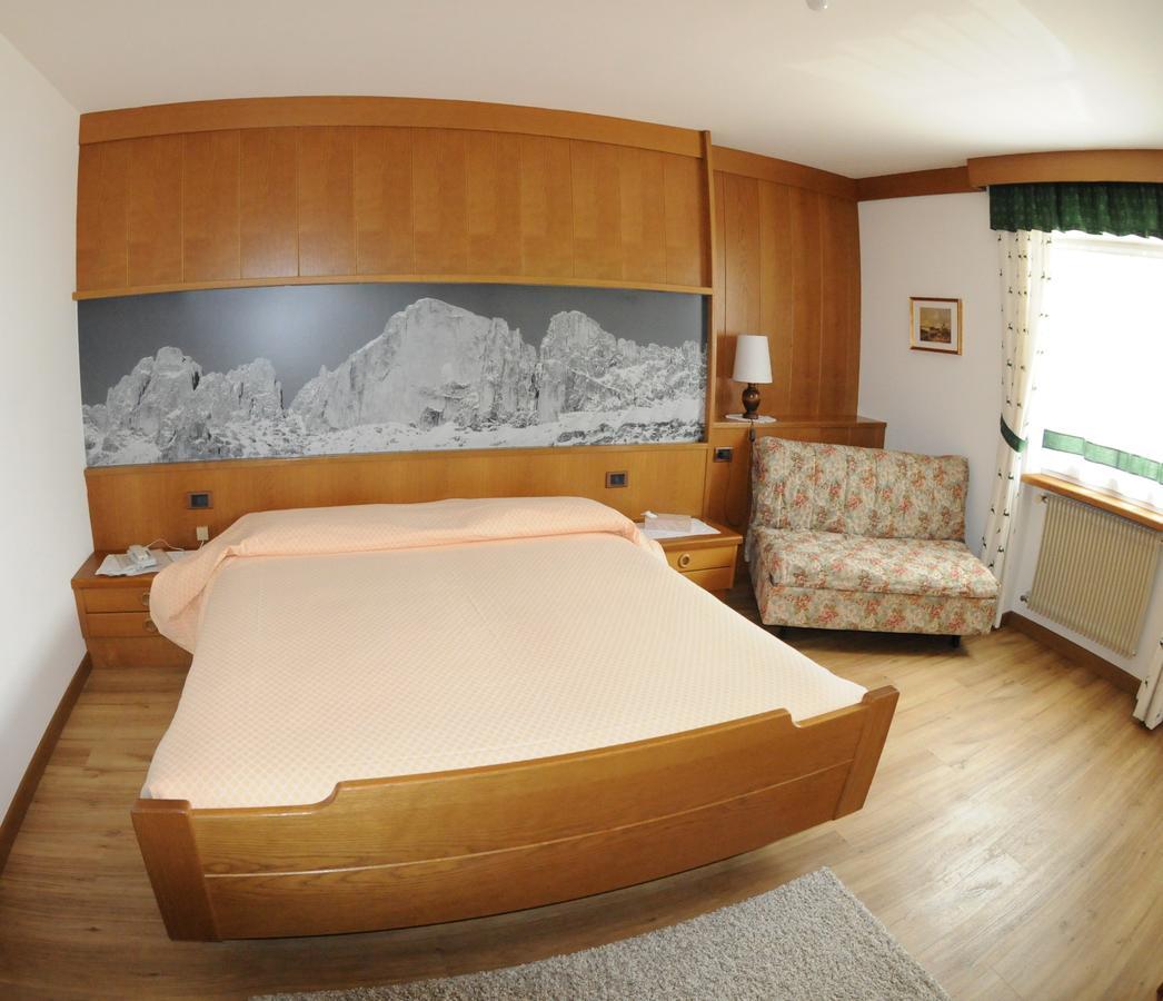 Hotel Garni Soreie Поцца-ді-Фасса Екстер'єр фото